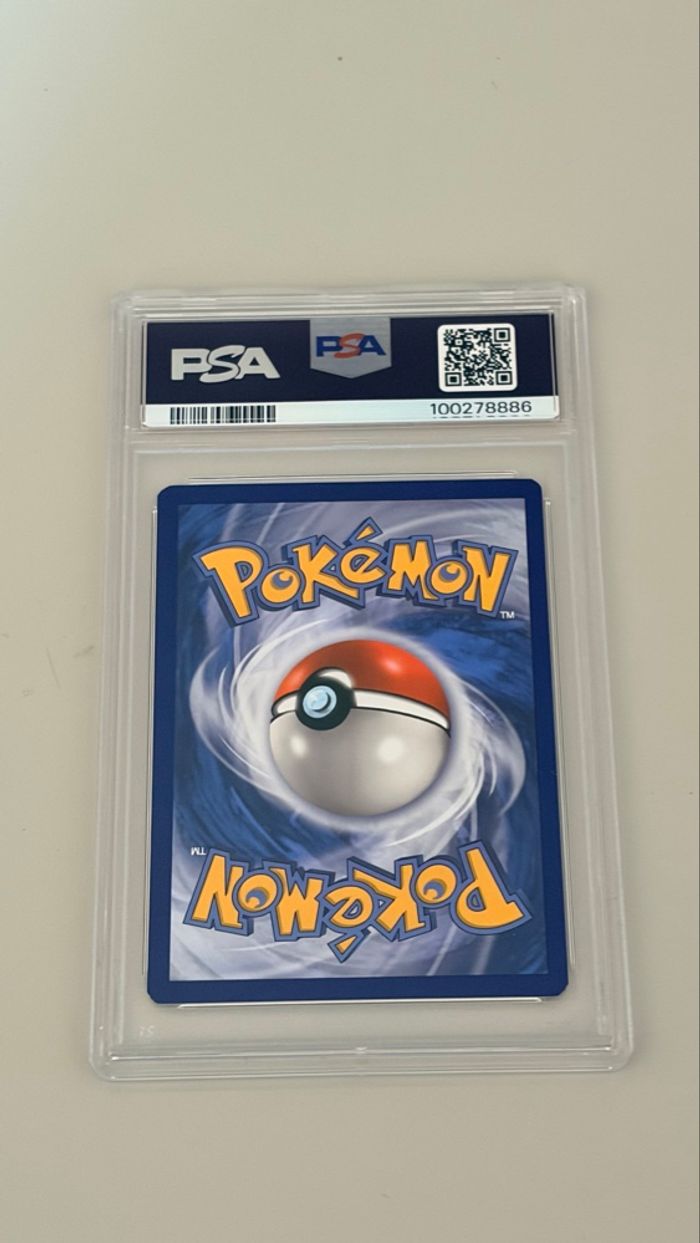 Carte Pokémon Dracaufeu XY 2016 – PSA 8 - photo numéro 2