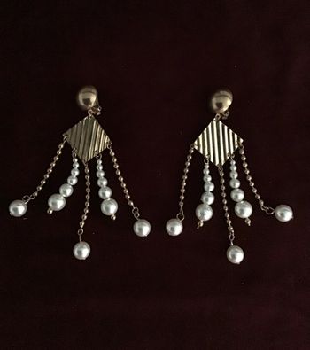 Beaux clips vintage couture. Années 80