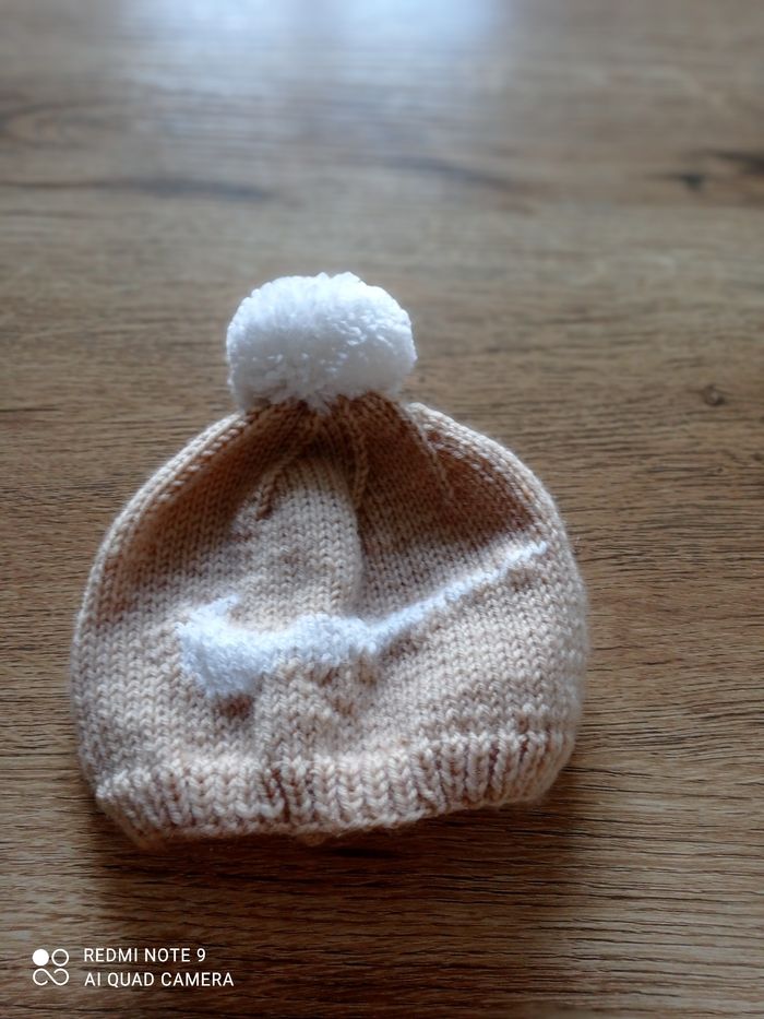 Bonnet fait mains - photo numéro 2