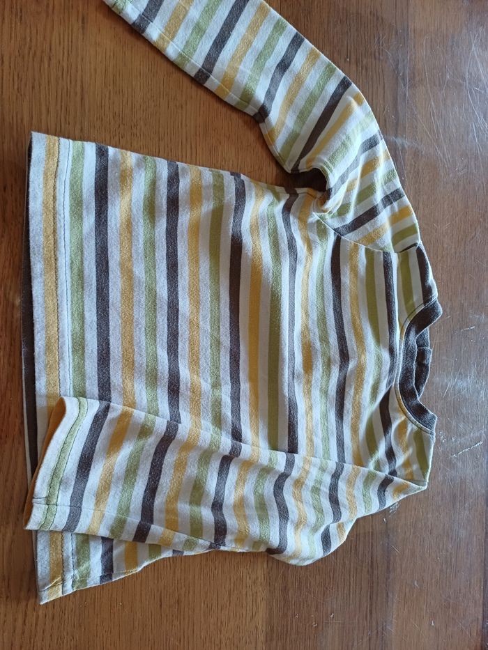 Pull rayé leger