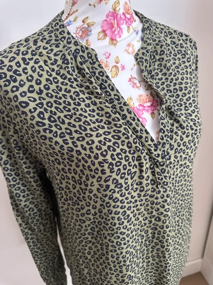 Blouse esprit léopard