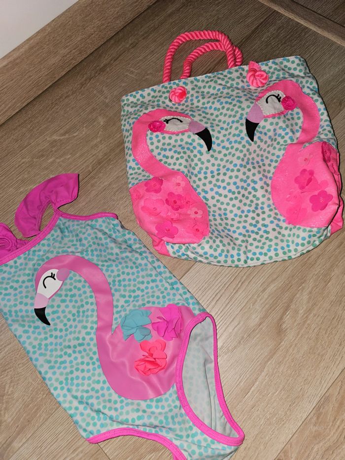 Maillot de bain fille et son sac assorti 3 ans - photo numéro 4