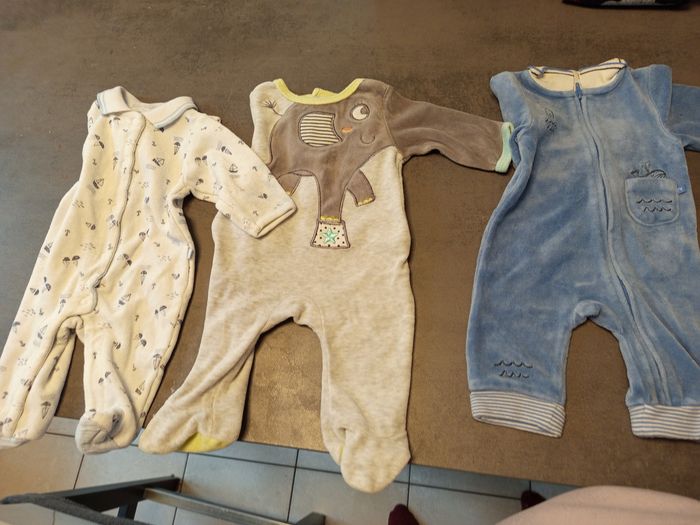 Lot vêtements 1 mois