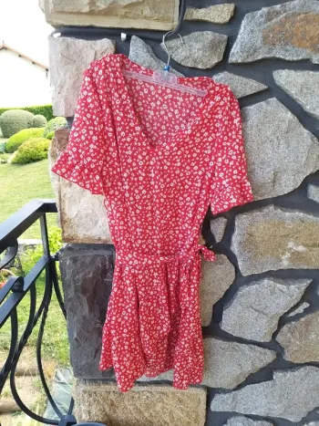 Robe femme rouge et blanche