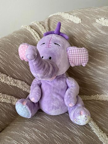 Peluche grand doudou 35cm disney winnie Lumpy efelant éléphant violet mauve très bon état