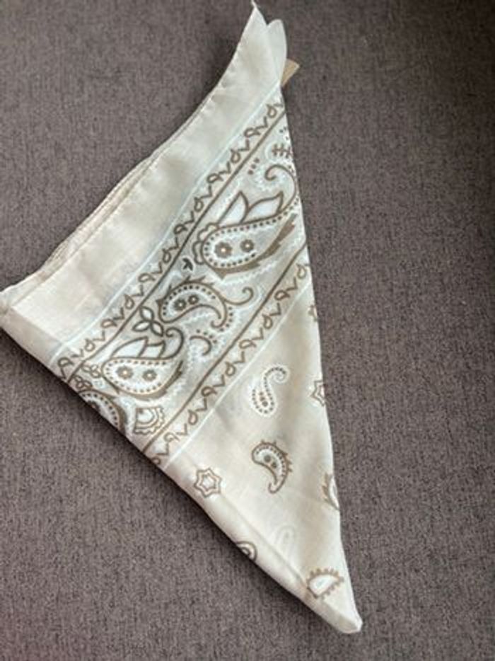 Bandana carré imprimé motif cachemire 70*70CM - photo numéro 5