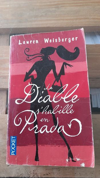 Livre le diable s'habille en prada