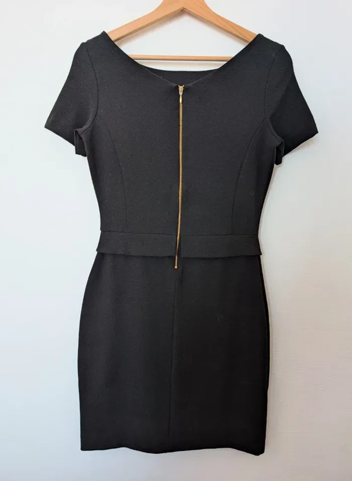 Robe noire moulante - photo numéro 5