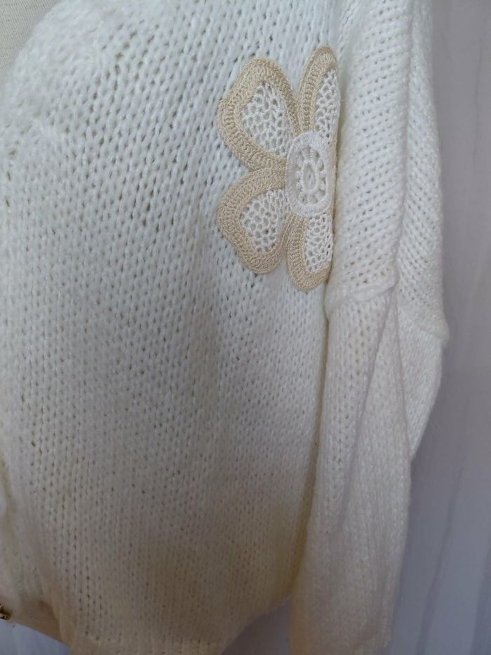 Très beau gilet pull femme T U couleur blanc cassé - photo numéro 4