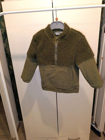 Vends sweat polaire Primark 98 cm