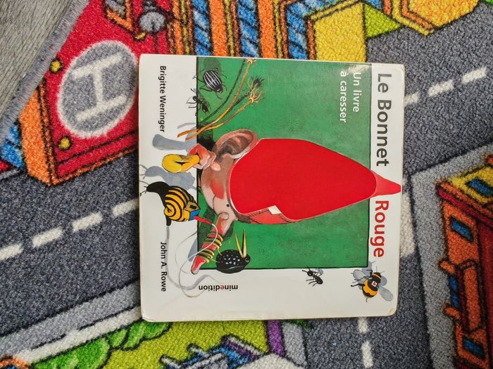 Livre le bonnet rouge