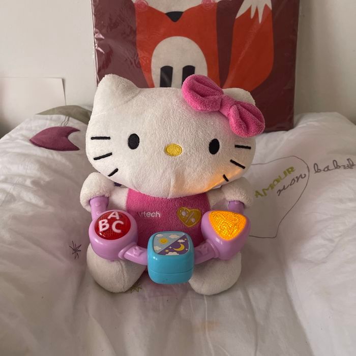 Hello kitty mon amie des découverte