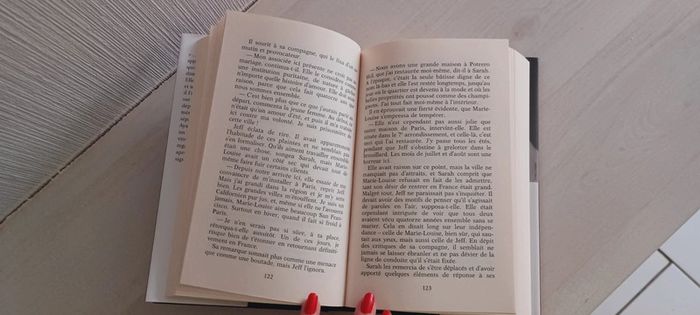 Livre/roman "La clé du bonheur" de Danielle Steel - photo numéro 5