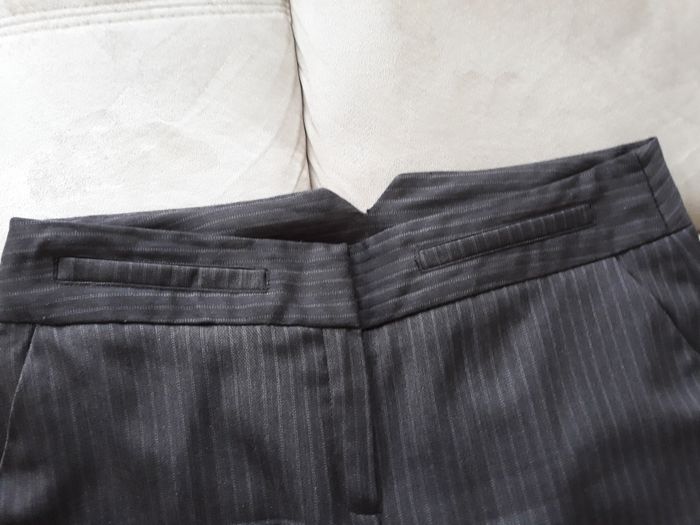 Faby27800 Pantalon pantacourt femme mi-mollet "Camaieu" gris à rayures 2 poches devant 2 fausses po - photo numéro 5