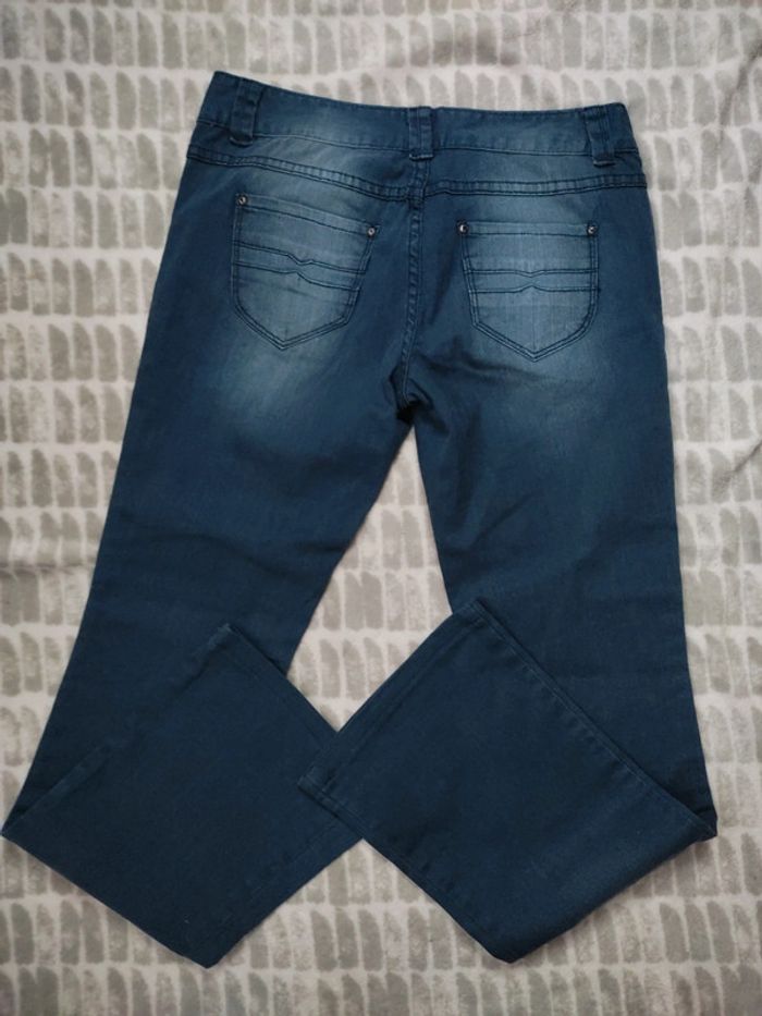 Pantalon jeans pattes d'éléphant évasé bleu effet délavé Camaïeu taille 38 - photo numéro 5