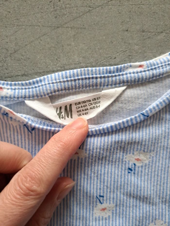 Lot de 4 tee-shirts H&M 4/6ans - photo numéro 8