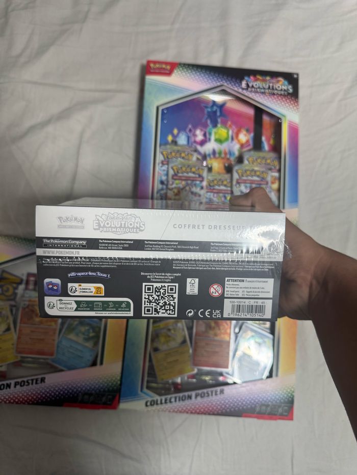 Lot de coffret Pokémon évolutions prismatiques - photo numéro 4