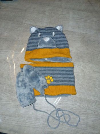 Ensemble bonnet tour de cou et gants