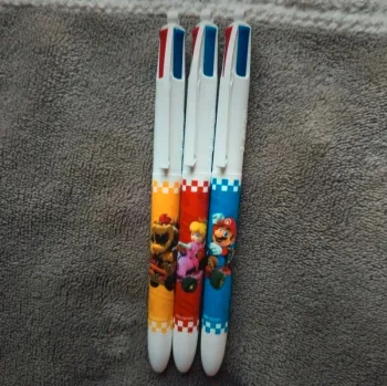 Stylos bic 4 couleurs Mario kart