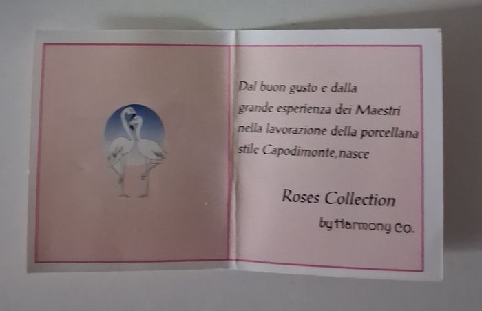 Cloche de collection en porcelaine dans un coffret de velours - photo numéro 8