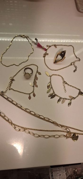 Lot bijoux dorés