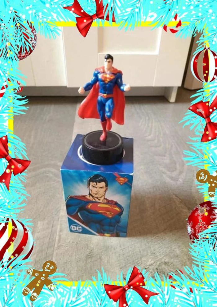 Figurine à LED Superman