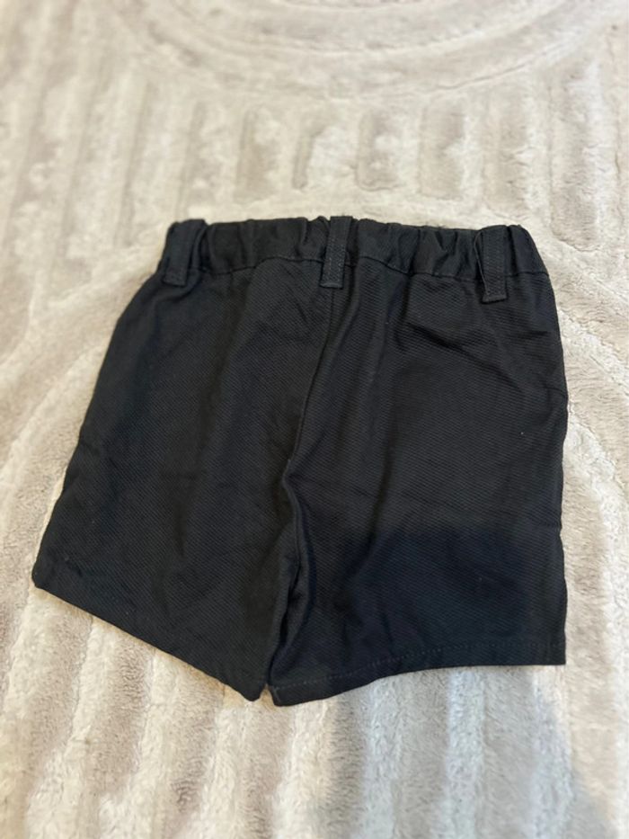 Short Kiabi taille 12 mois - photo numéro 2
