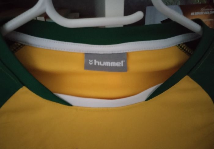 Haut manches longues "Hummel" 6/8 ans neuf - photo numéro 2