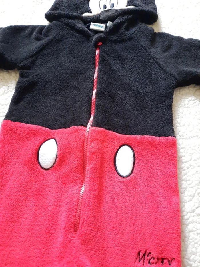Combinaison pyjama Mickey 12 mois - photo numéro 4