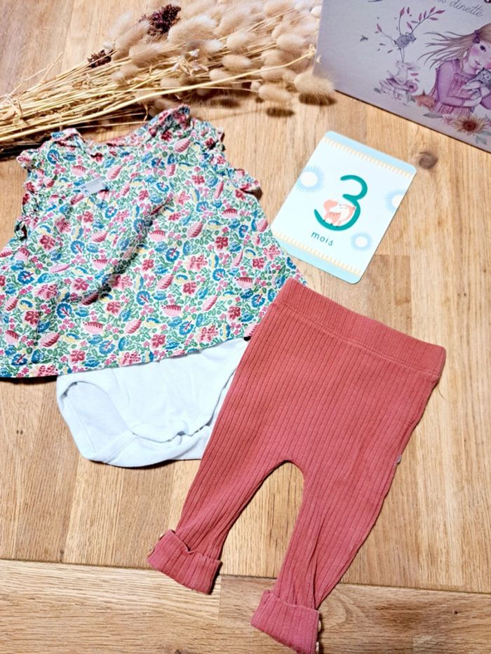 Ensemble legging et t-shirt bodie 3 mois