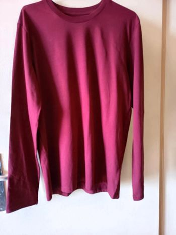 Tee-shirt manches longues. Marque Stanley.