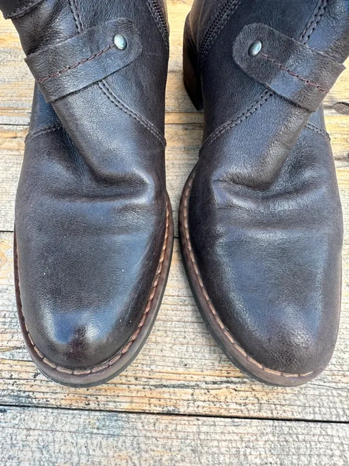 Bottine en cuir de la marque tilt en excellent état taille 37 - photo numéro 2