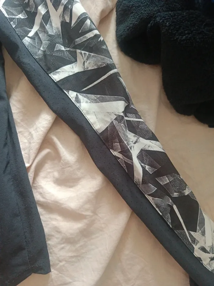 Veste legere impermeable decatlon tzille 10 11 ans - photo numéro 5
