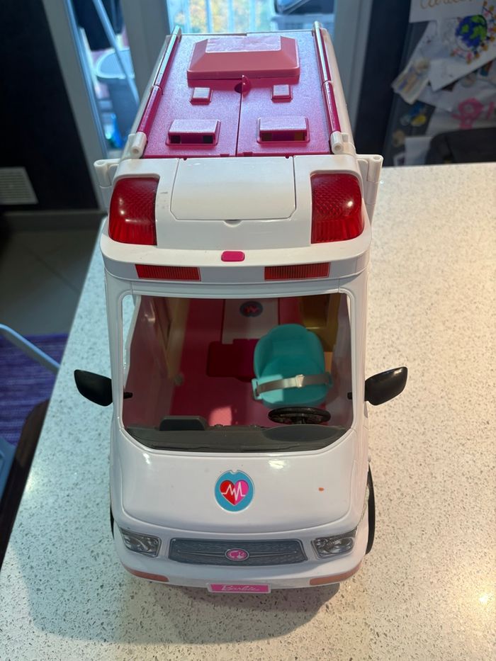 Ambulance Barbie + accessoires - photo numéro 4