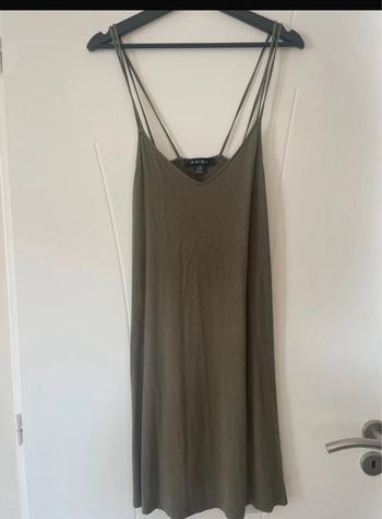 Robe kaki