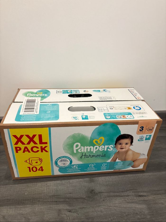 Couches Pampers harmonie - photo numéro 2