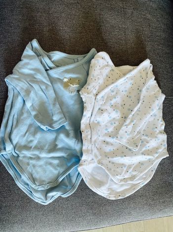 Lot body blanc et bleu