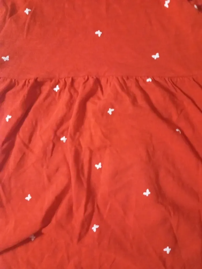 Robe rouge papillon - photo numéro 2