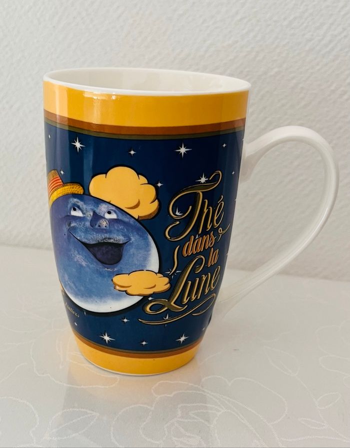 Grande tasse Thé dans la lune