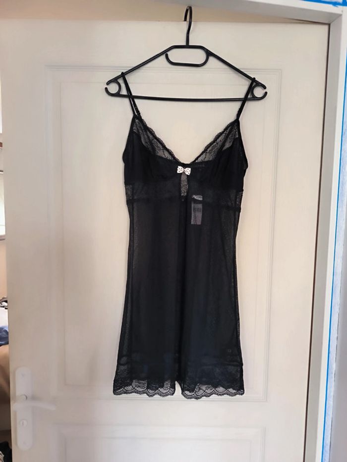 Nuisette noire dentelle Darjeeling 38