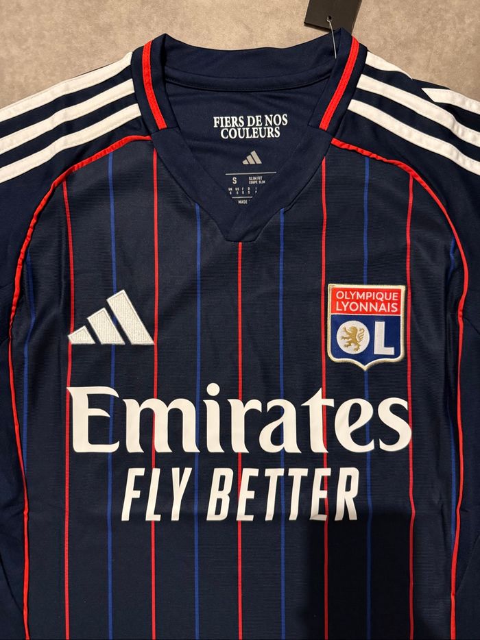 Maillot Olympique Lyonnais (Taille S) - photo numéro 2