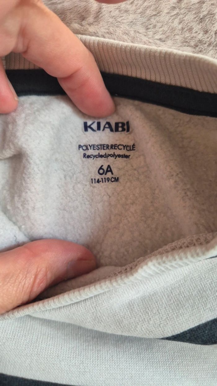 Ensemble sweat marin Kiabi et jeans skinny troué noir Primark 🦊 6 ans - photo numéro 5