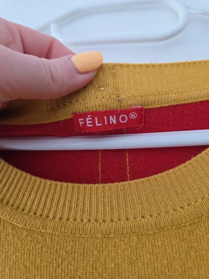Pull femme manche longue col rond jaune motifs TBE taille 5 Félino - photo numéro 2