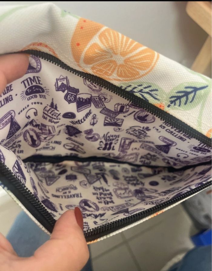 Pochette avenue du Prado - photo numéro 3