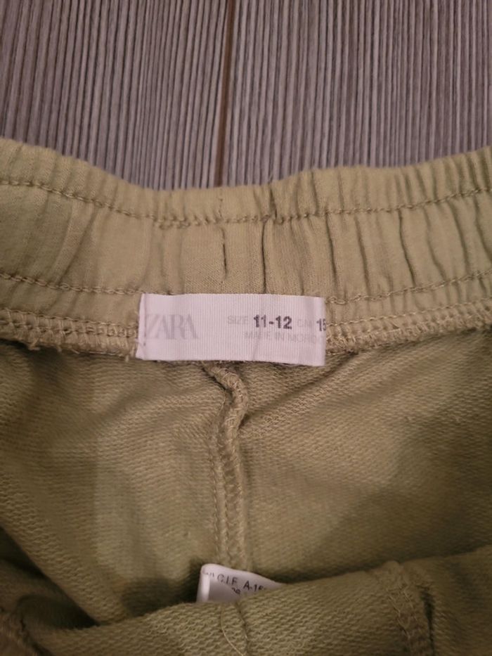 Short vert zara 11/12 ans comme neuf - photo numéro 5
