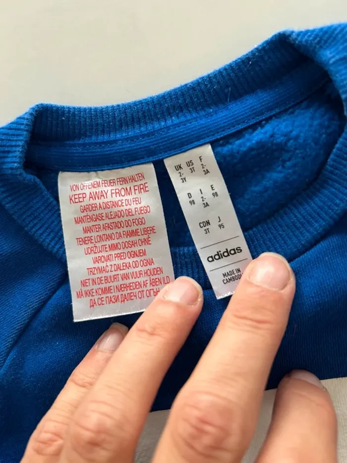 Sweat-shirt adidas taille 2/3 ans - photo numéro 5