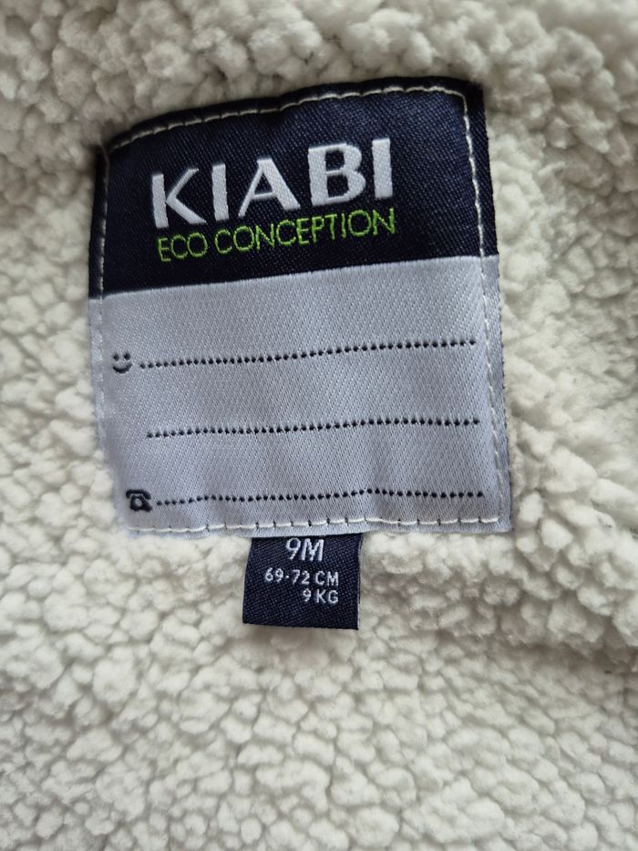 Gilet/manteau à capuche doublé - Kiabi – 9 mois - photo numéro 5