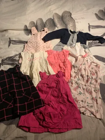 Lot 6 robes et une combinaison