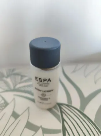 Espa lait pour le corps 40ml bergamote et jasmin   à utiliser 12 mois après ouverture