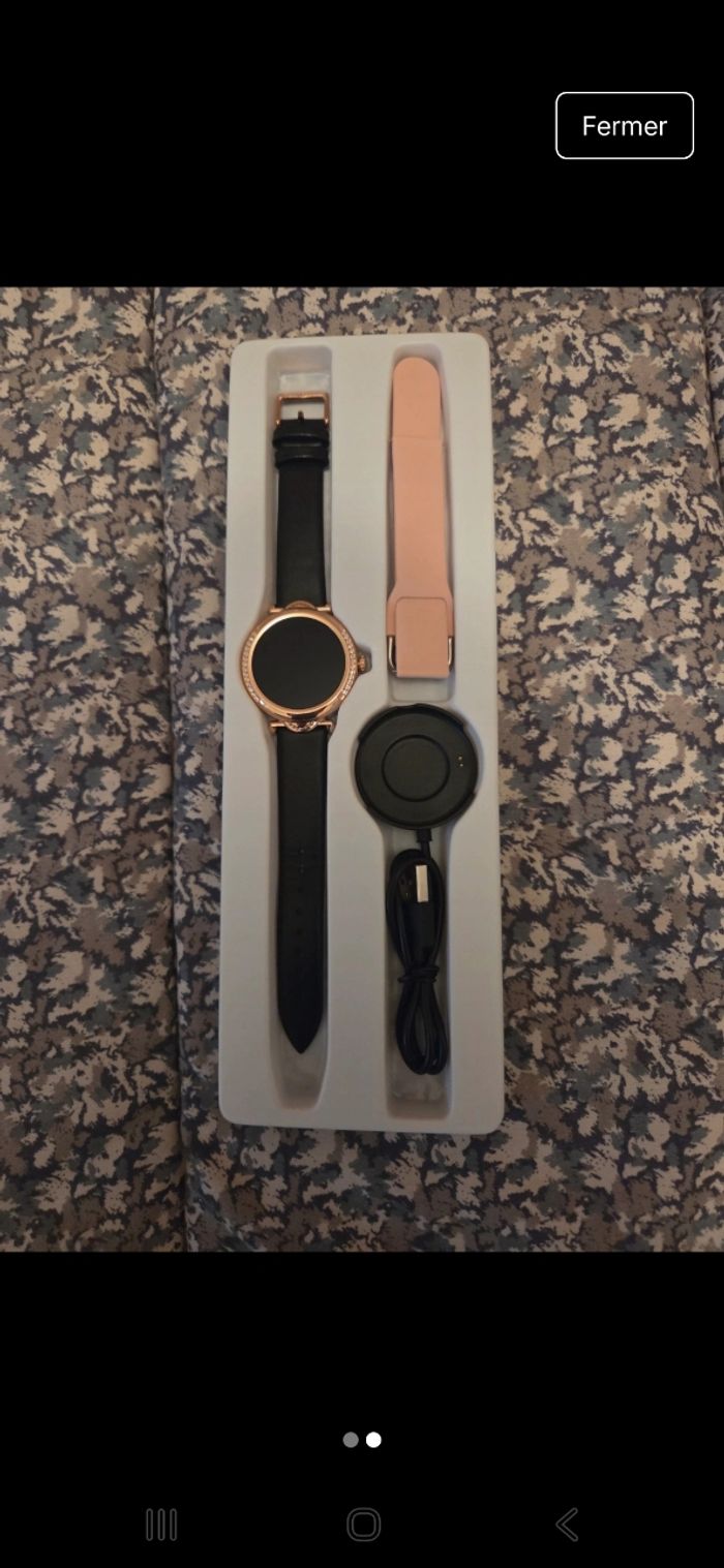 Montre connecté  femme - photo numéro 2